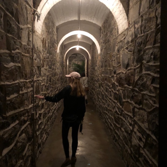 Meet your Posher, Claire - Picture 1 of 1